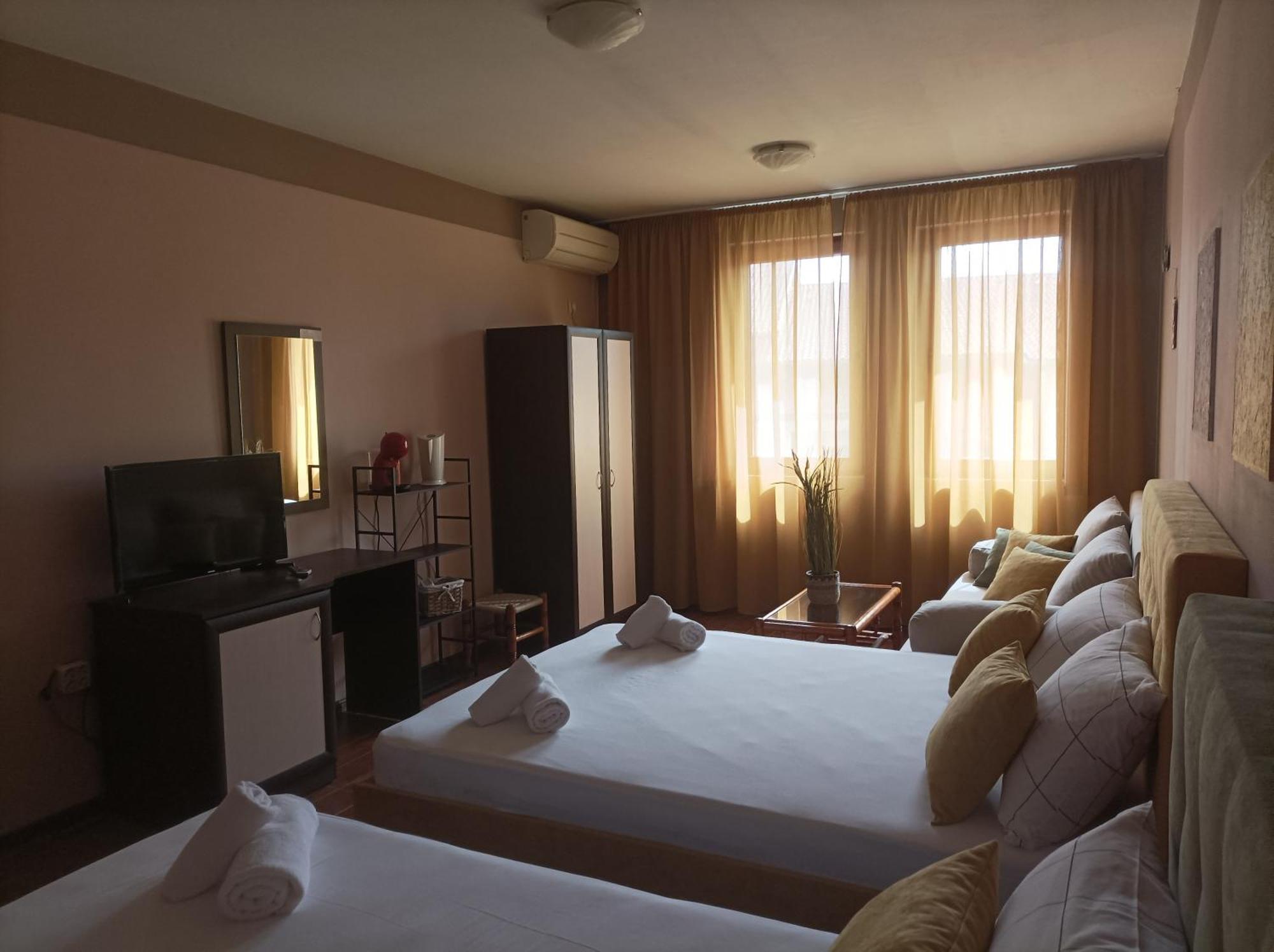 Cosy Apartments And Spectacular Rooms Fotiadis Veliko Tarnovo Exterior photo