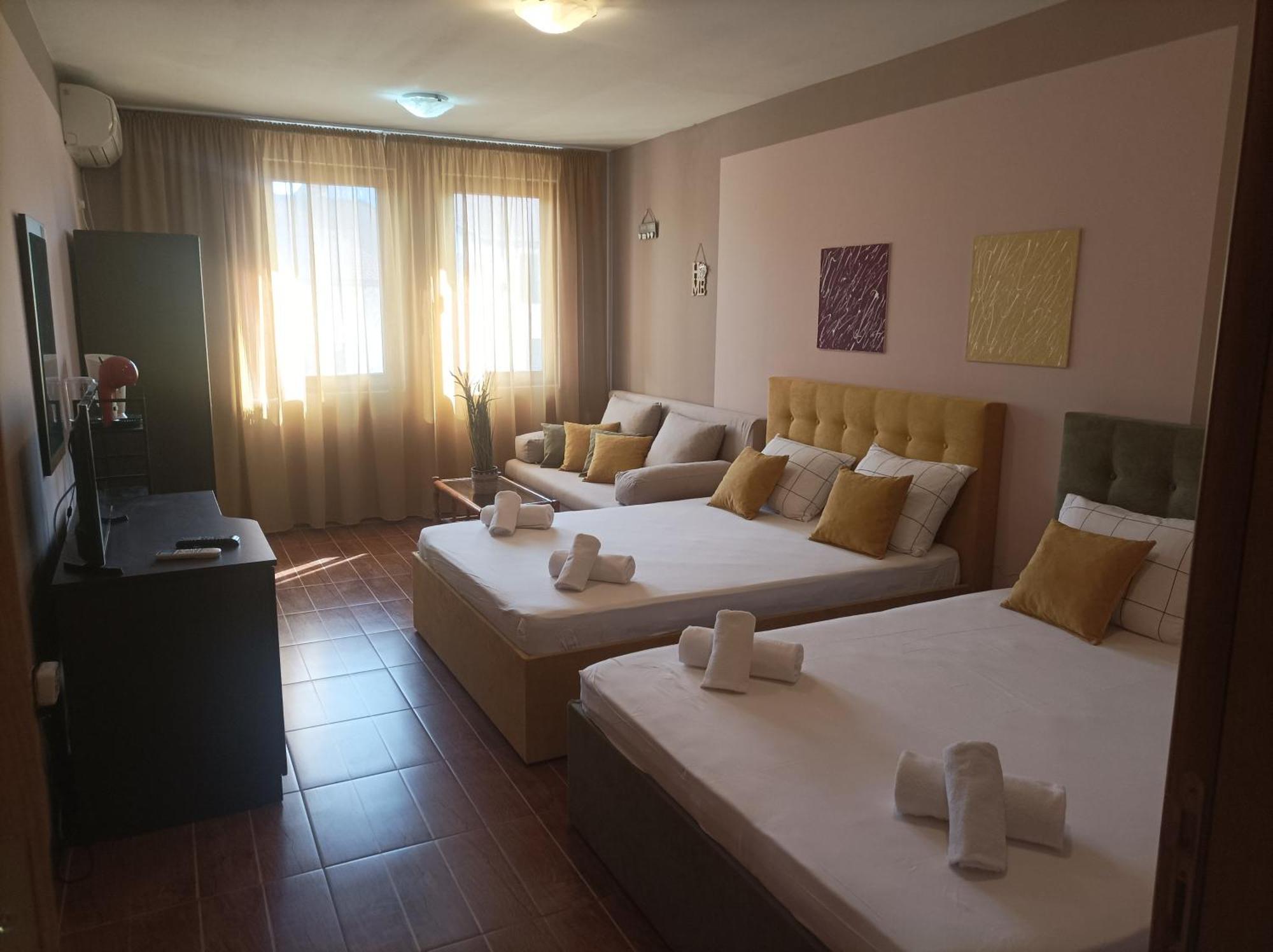 Cosy Apartments And Spectacular Rooms Fotiadis Veliko Tarnovo Exterior photo