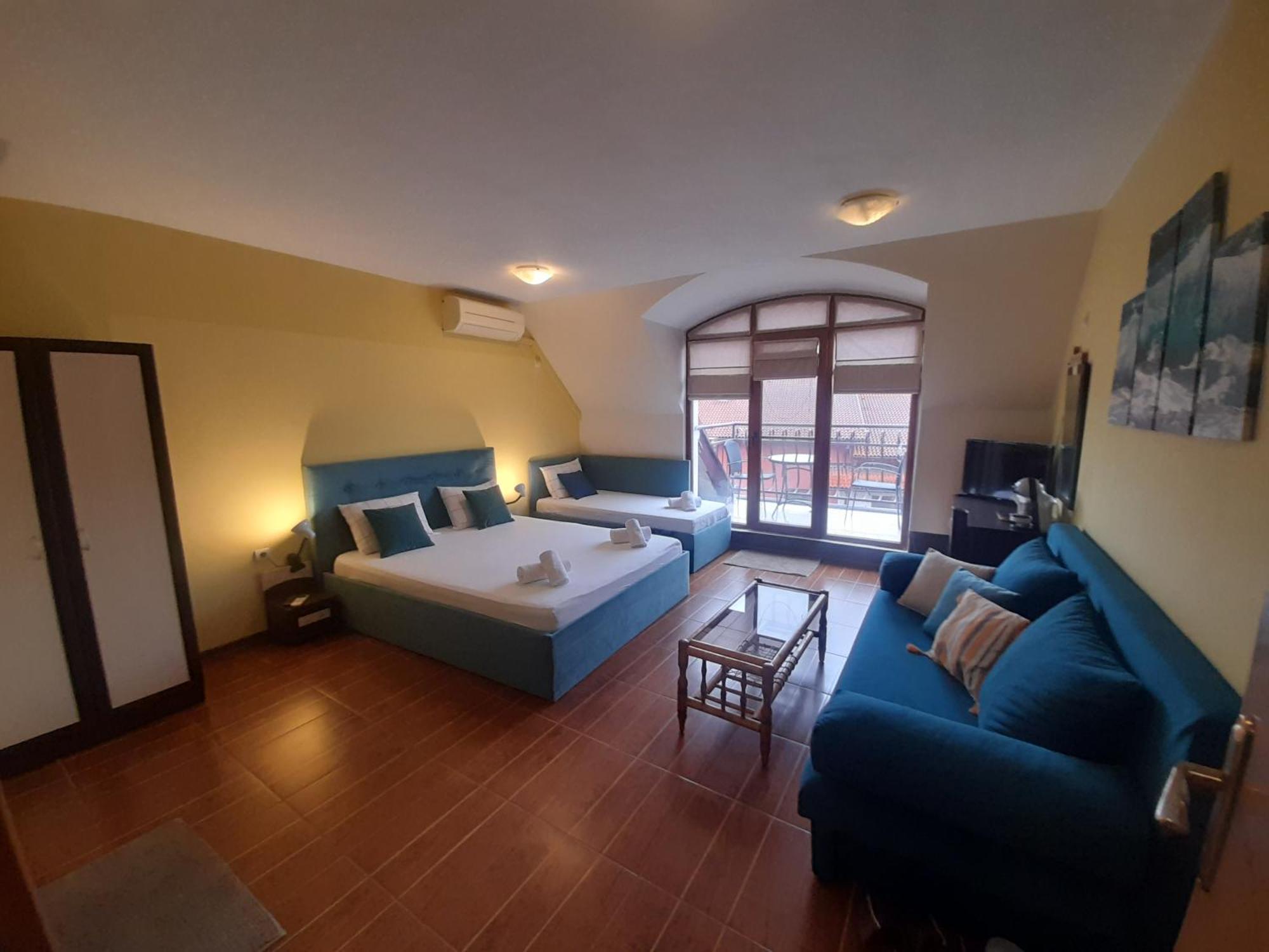 Cosy Apartments And Spectacular Rooms Fotiadis Veliko Tarnovo Exterior photo